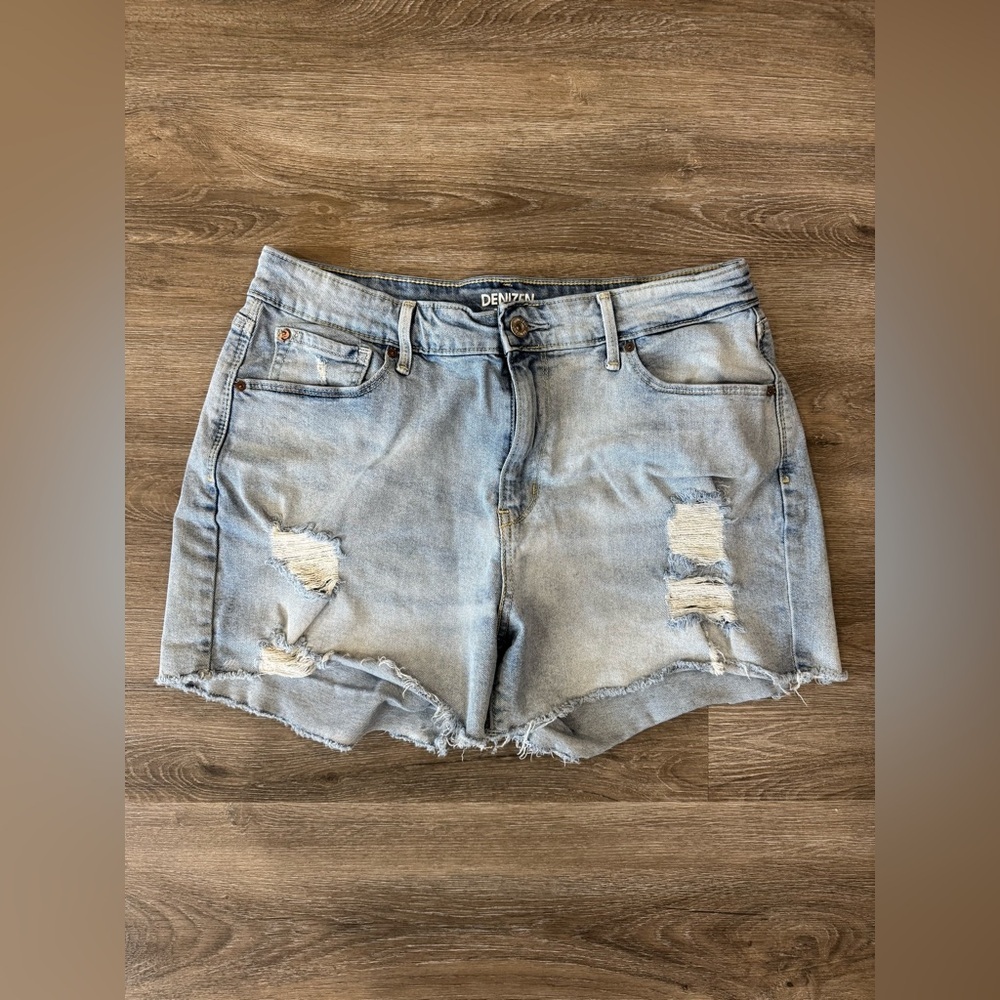 Levi’s Denizen High Rise Distressed Jean Shorts Women’s 14 Cutoff Light Wash